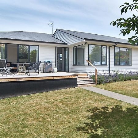 Brookside Villa - Christchurch Holiday Homes 외부 사진