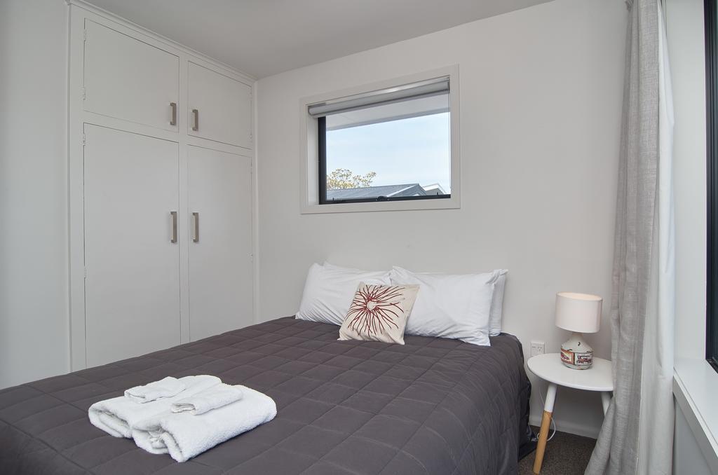 Brookside Villa - Christchurch Holiday Homes 외부 사진